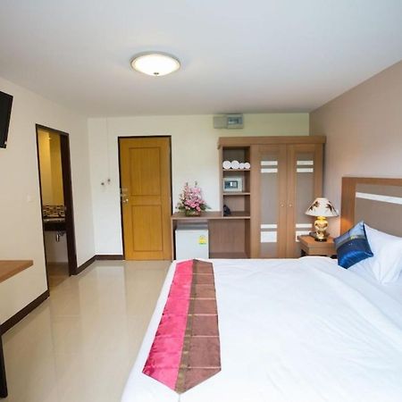 Patong V Hotel Exteriér fotografie